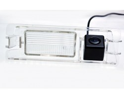 Штатная камера заднего вида Fighter CS-CCD + FM-55 (Nissan)